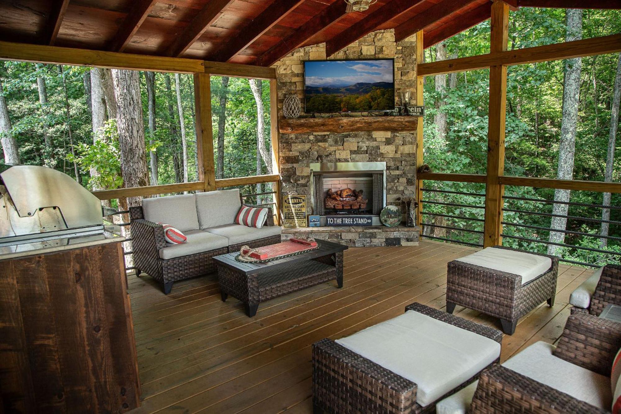 Adore The Smores Rustic Mountain Charm Outdoor Spaces And A Cozy Hot Tub ブルーリッジ山脈 エクステリア 写真